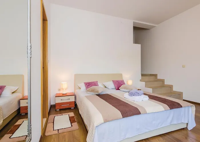 With Sea View 03 Apartment Gruda